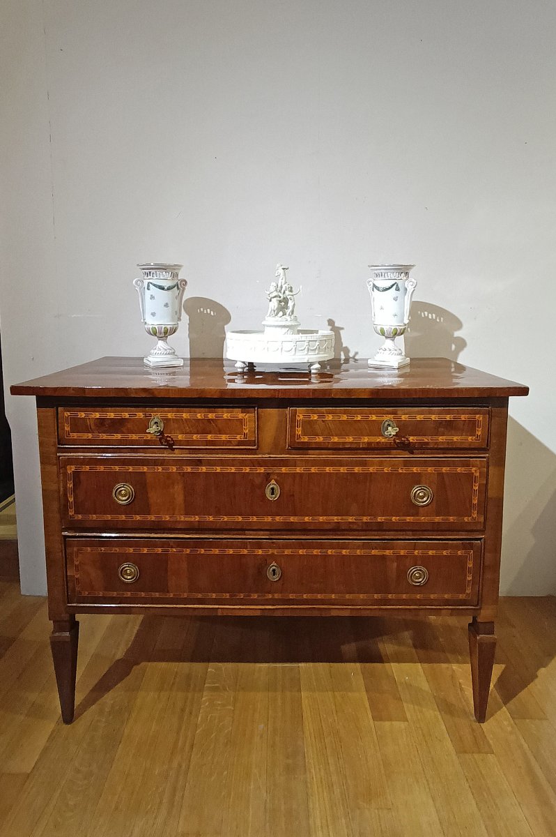 Second Half Of The 18th Century Neoclassical Walnut Feather Chest Of Drawers-photo-7