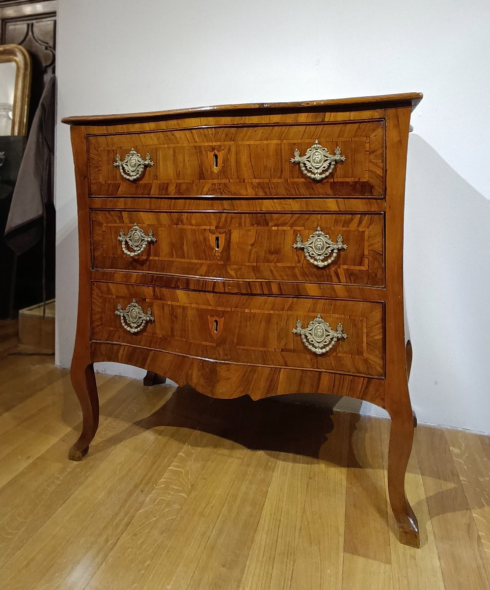 COMMODE EN NOYER LOUIS XV MILIEU DU 18ème SIÈCLE-photo-7