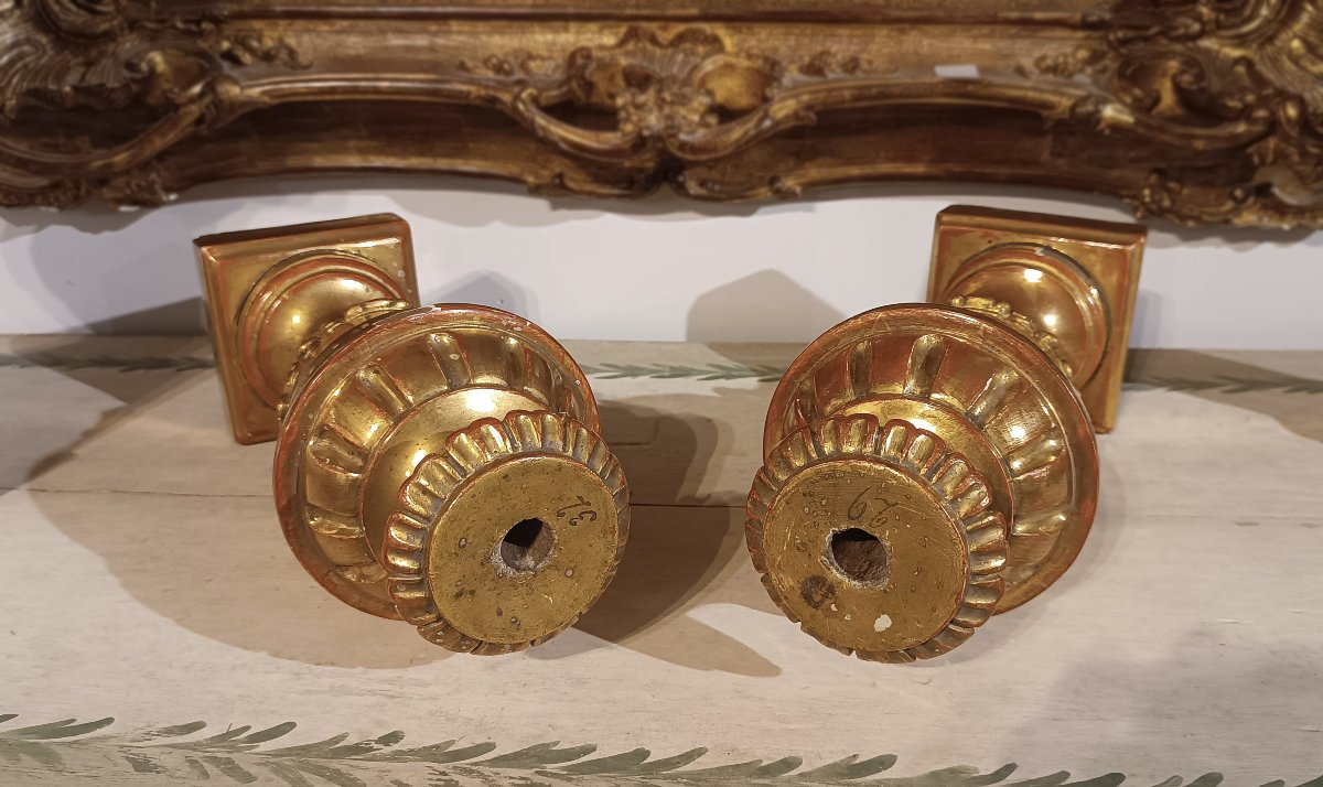 Late 18th Century Pair Of Gilt Neoclassical Candlesticks -photo-6