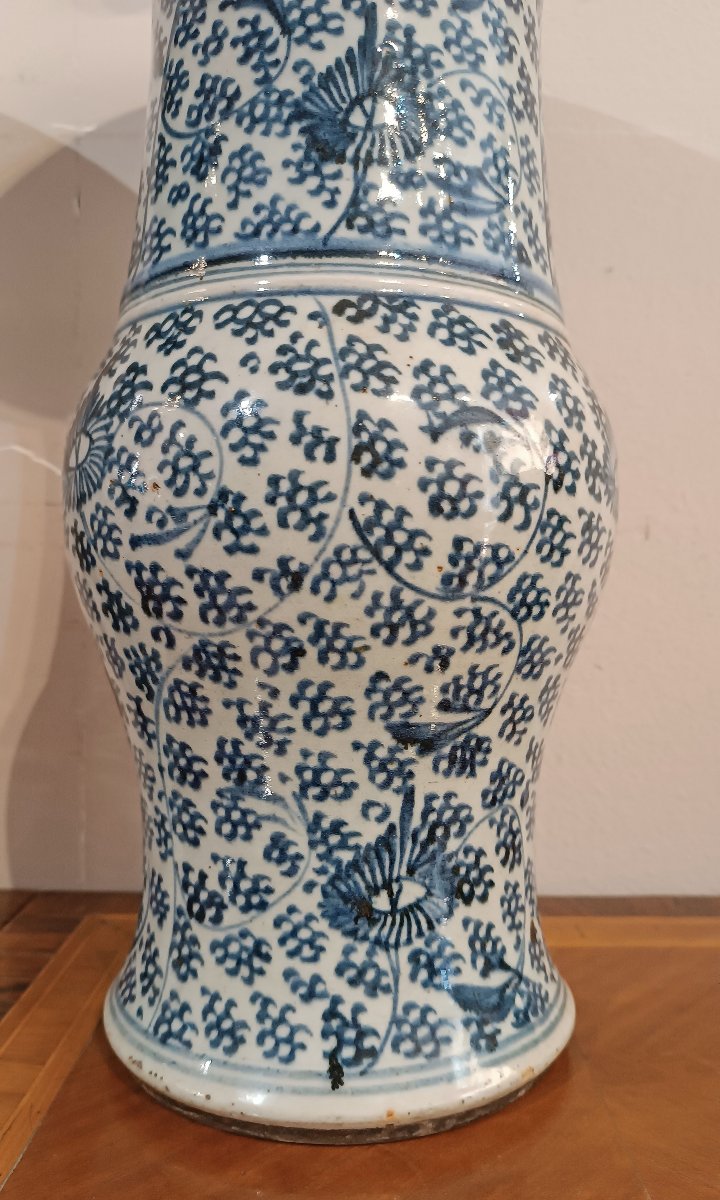 Late 19th-early 20th Century Pair Of Blue-decorated Ching Vases-photo-2