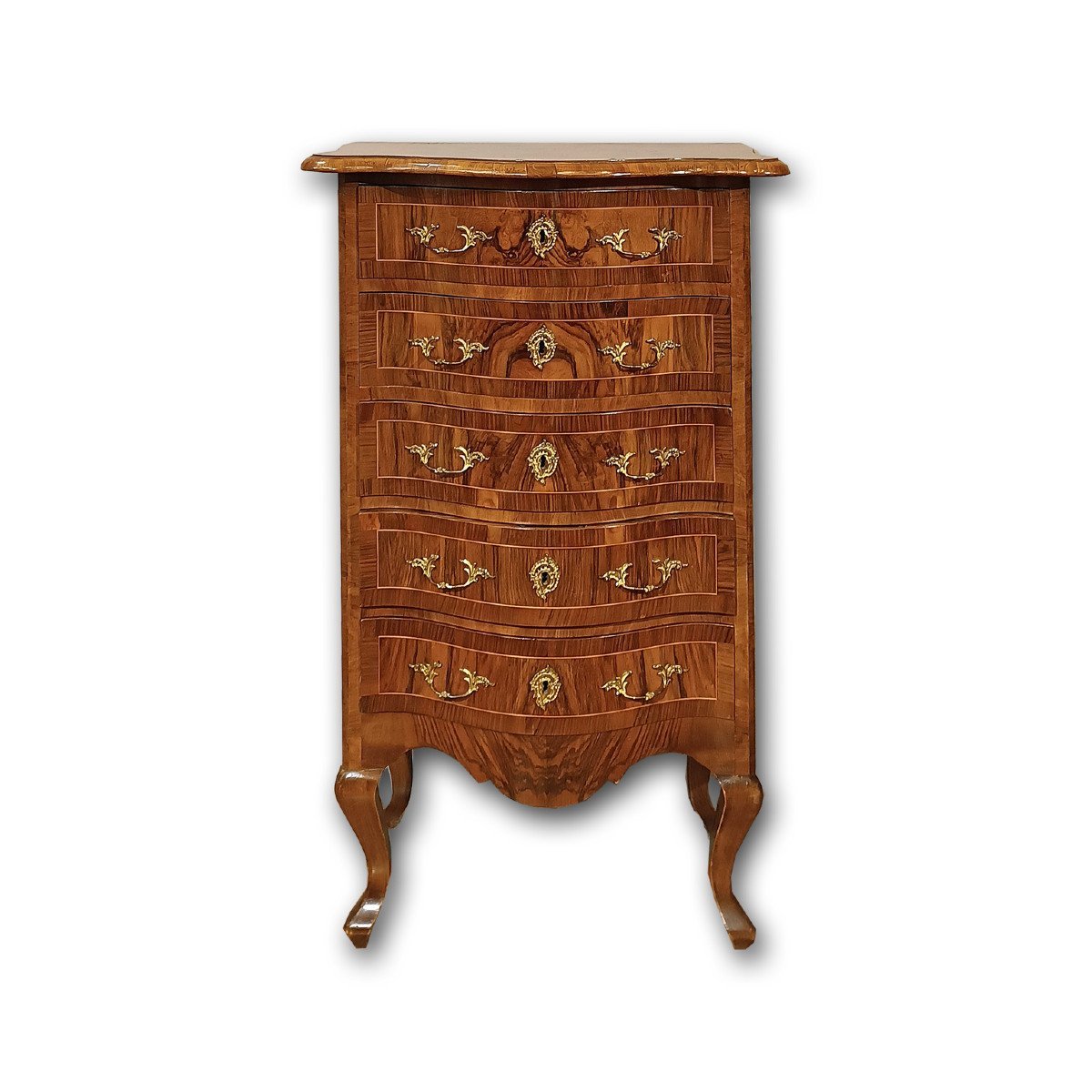  First Half Of The 19th Century Small Walnut Chest Of Drawers