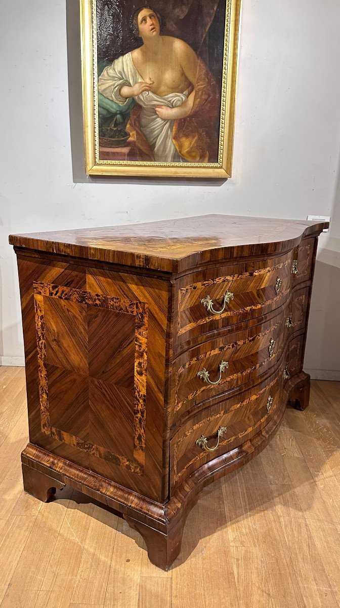 First Half Of The 18th Century Venetian Chest-photo-4
