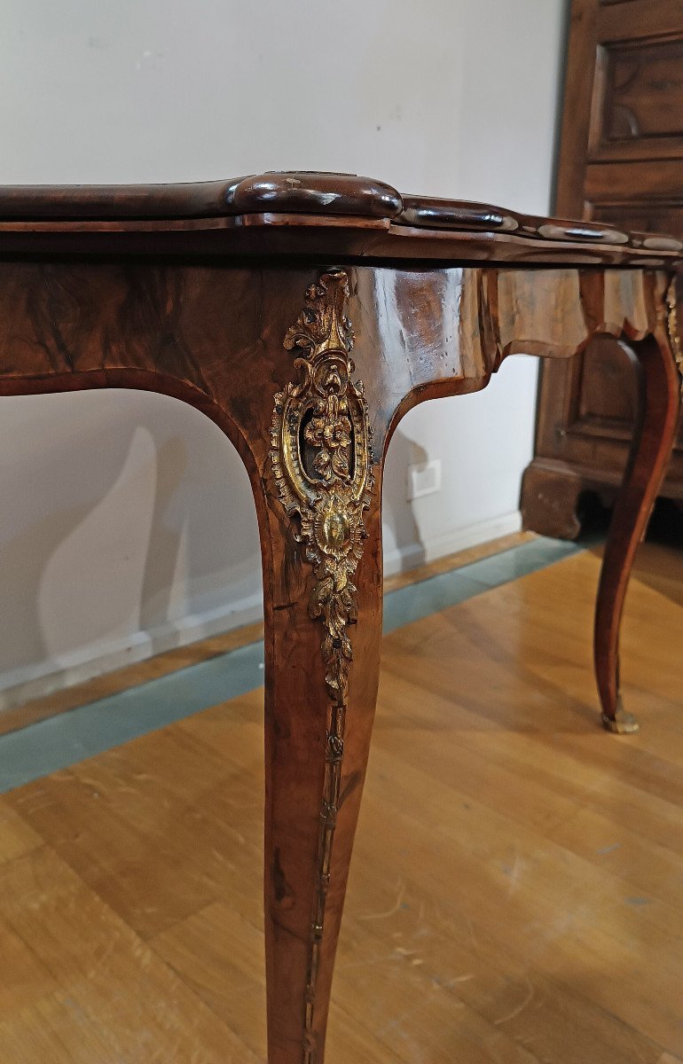 TABLE À JEU EN NOYER DU DÉBUT DU 19ème SIÈCLE-photo-1
