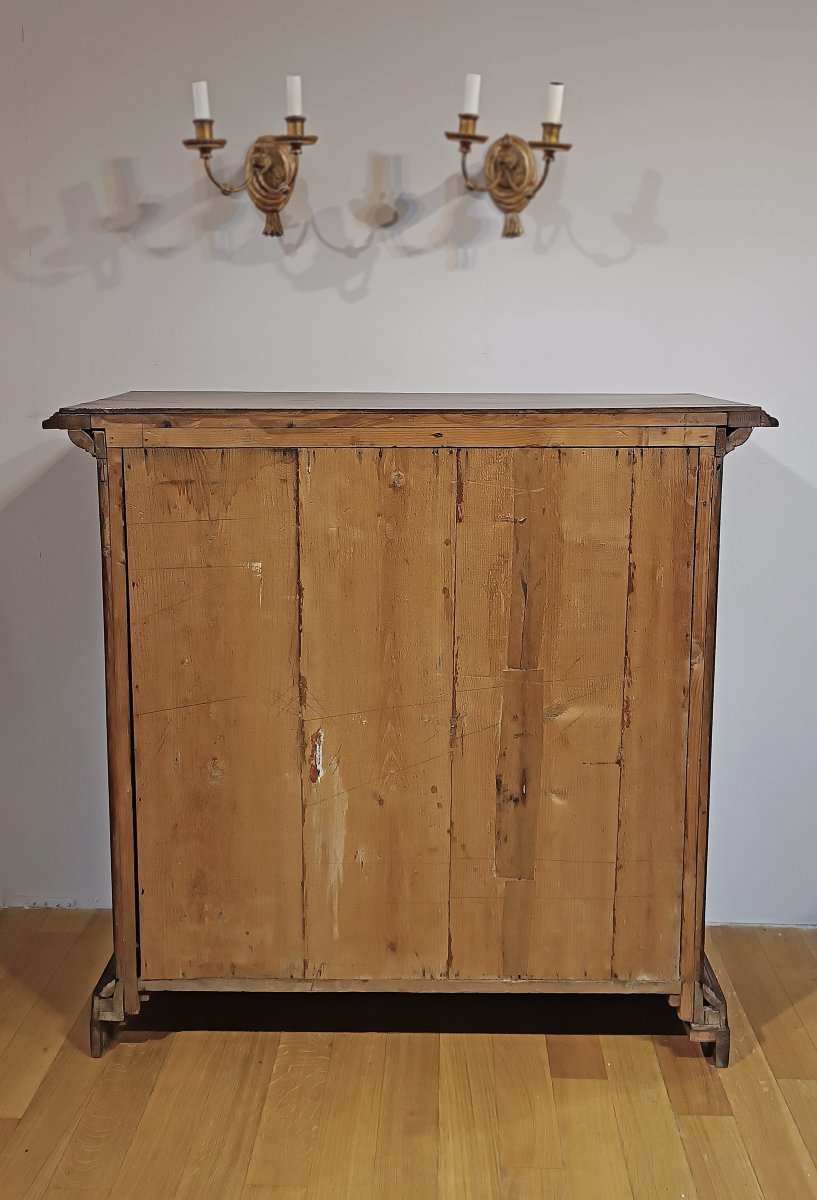 Early 18th Century Solid Walnut Sideboard-photo-4