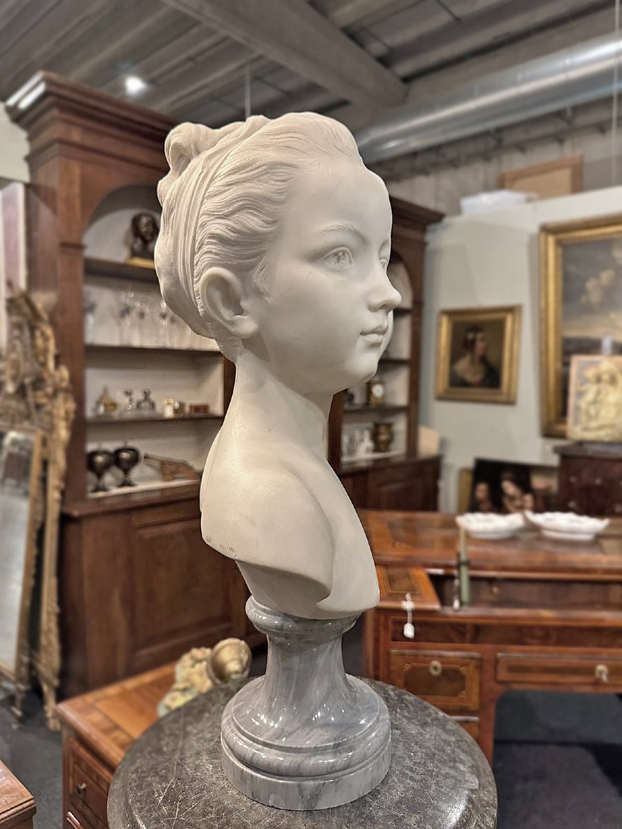 Early 19th Century Marble Bust Of A Young Woman-photo-1