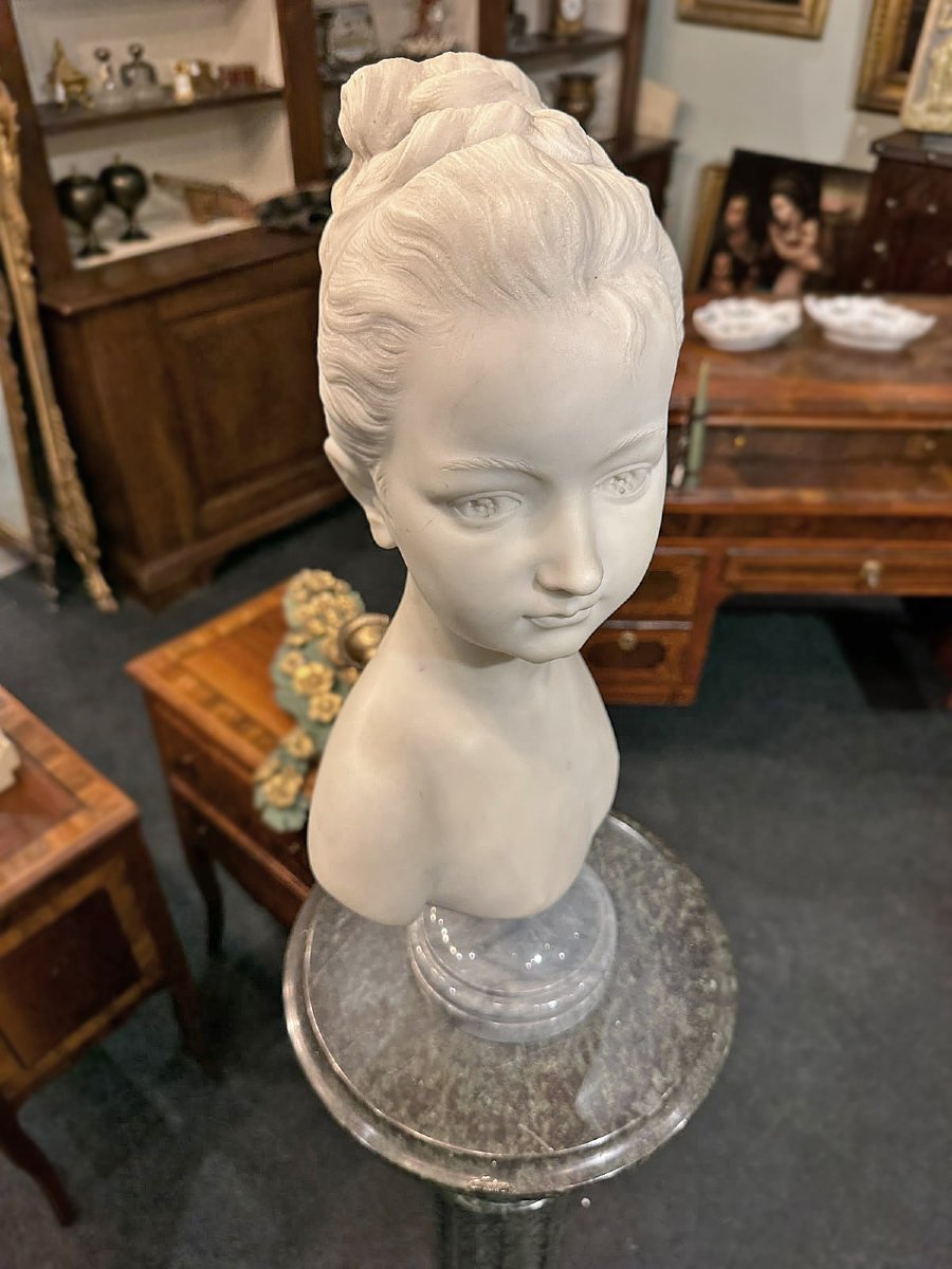 Early 19th Century Marble Bust Of A Young Woman-photo-3