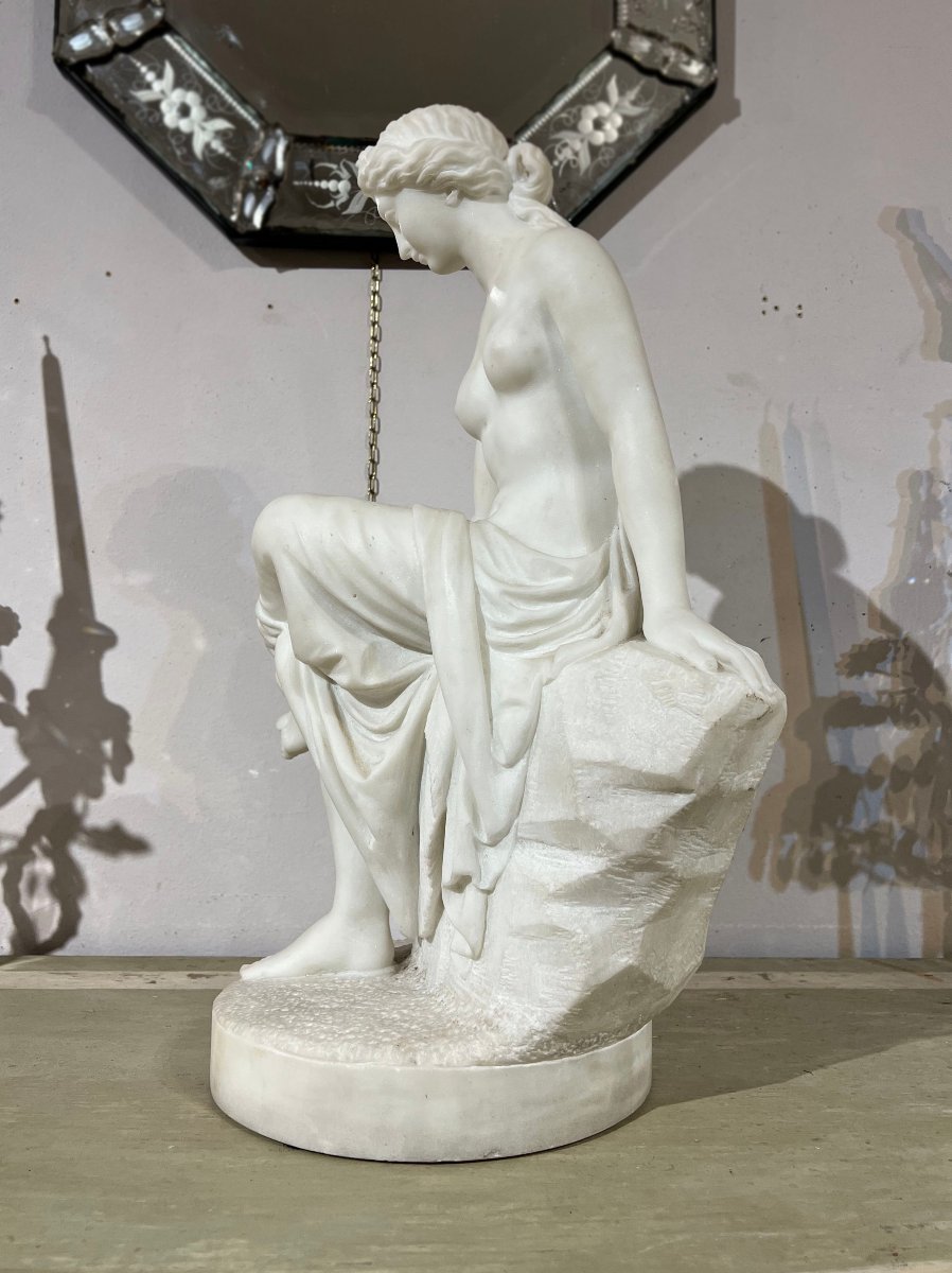 SCULPTURE DE VÉNUS AU BAIN MILIEU DU 19ème SIÈCLE-photo-1