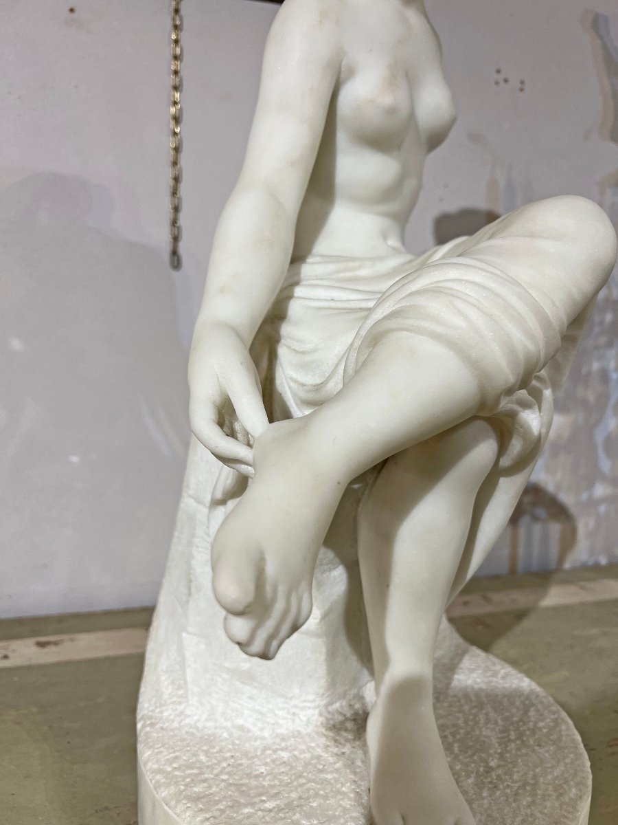 SCULPTURE DE VÉNUS AU BAIN MILIEU DU 19ème SIÈCLE-photo-3