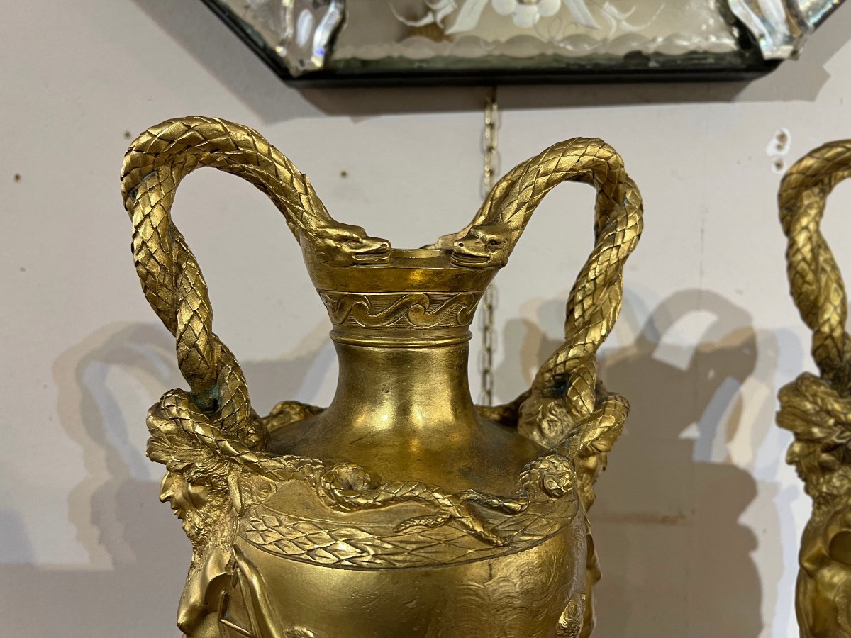 PAIRE DE VASES BARBEDIENNE EN BRONZE PREMIÈRE MOITIÉ DU 19ème SIÈCLE-photo-1