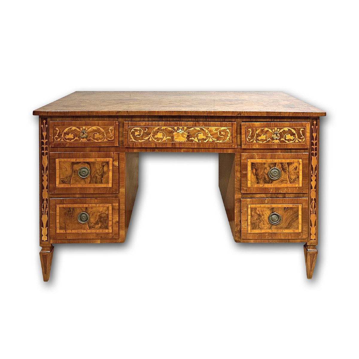 BUREAU MARQUETÉ LOUIS XVI SECONDE MOITIÉ DU 18ème SIÈCLE