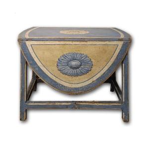 End Of 17th-early 18th Century Painted Openable Table 