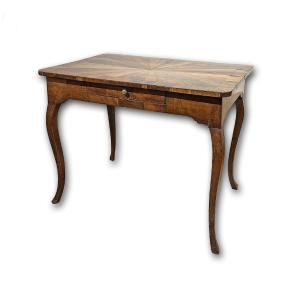 TABLE À ÉCRIRE LOUIS XV PLAQUÉE MILIEU DU 18ème SIÈCLE