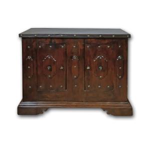 Late 16th-early 17th Century Emilian Sideboard With Bolts 
