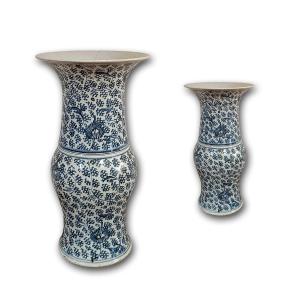 Late 19th-early 20th Century Pair Of Blue-decorated Ching Vases