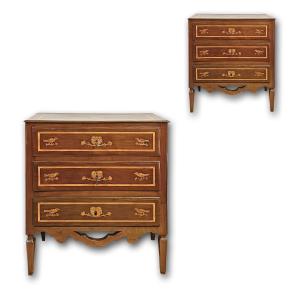 PAIRE DE COMMODES NÉOCLASSIQUES À MARQUETTES FIN DU 18ème SIÈCLE