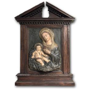 Mid 16th Century Tabernacle With Madonna And Child