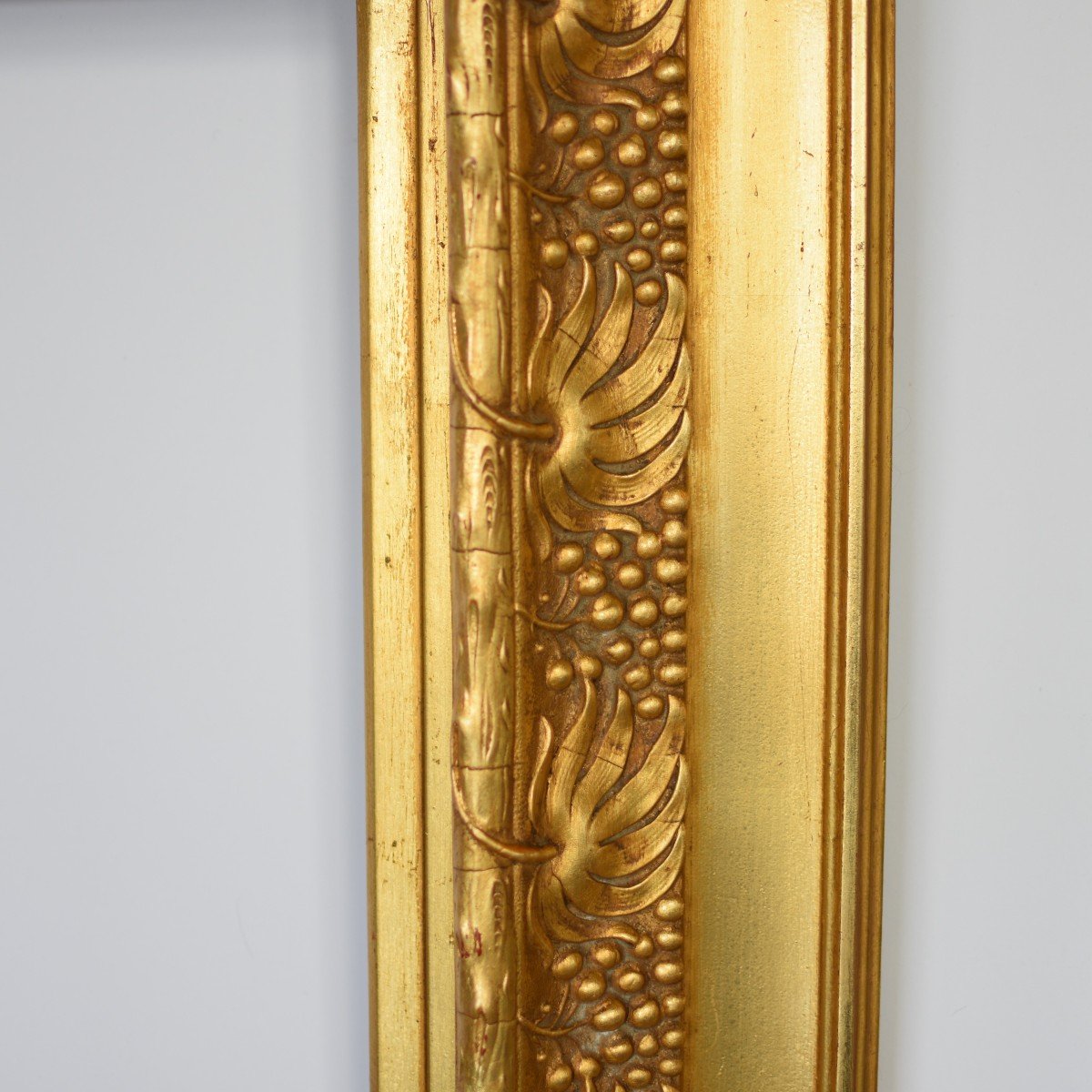 Old Art Nouveau Golden Leaf Frame-photo-3
