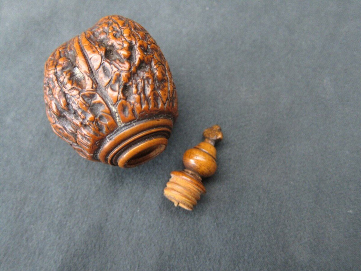 Ancienne Tabatière En Noyer  Et Buis De XVIIIe Siècle-photo-1