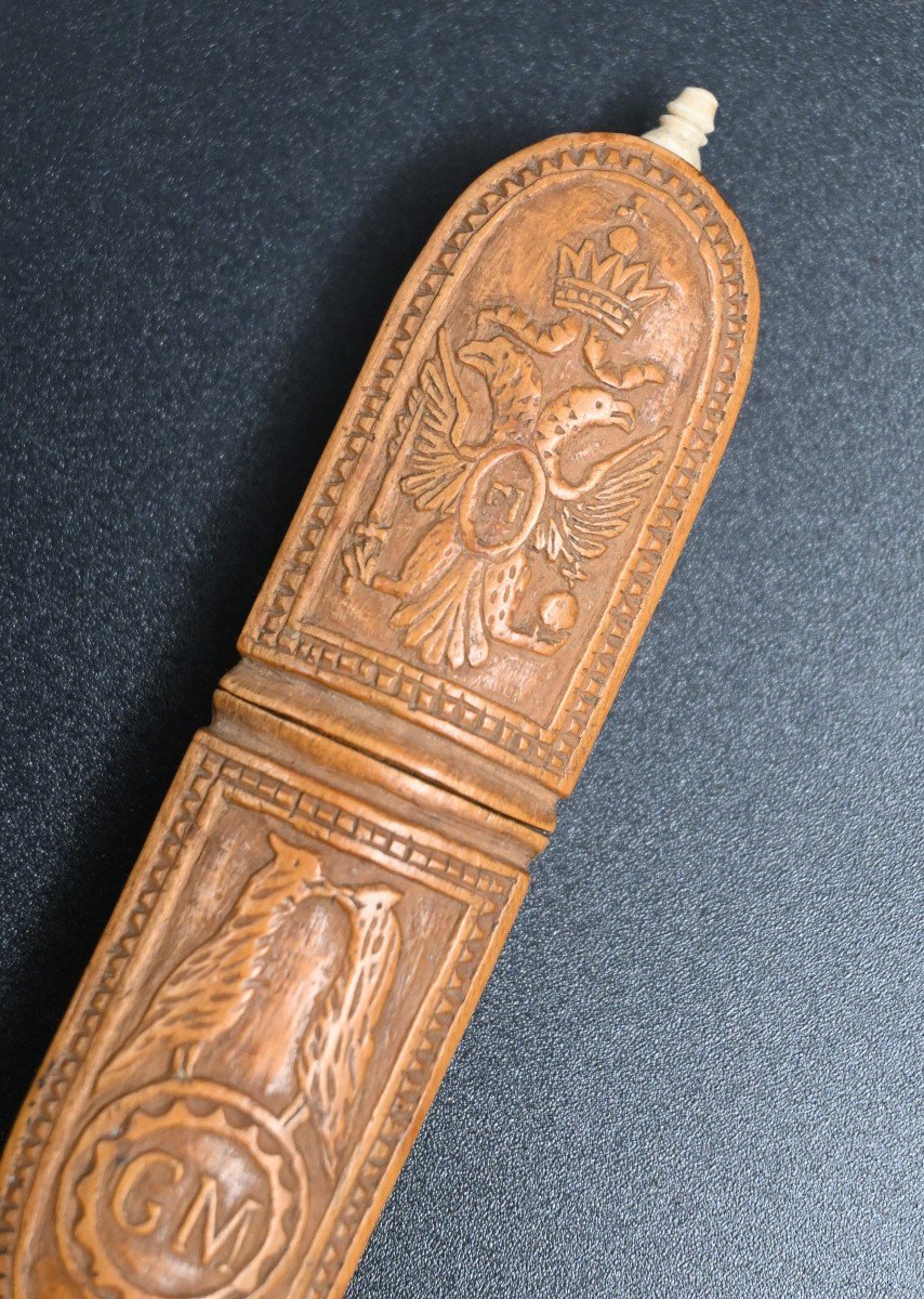 Etui à Aiguilles En Buis Sculpté  Du XIXe Siècle -photo-1