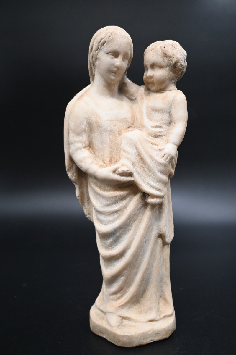 Virgin And Child In Marble Renaissance Period-photo-2