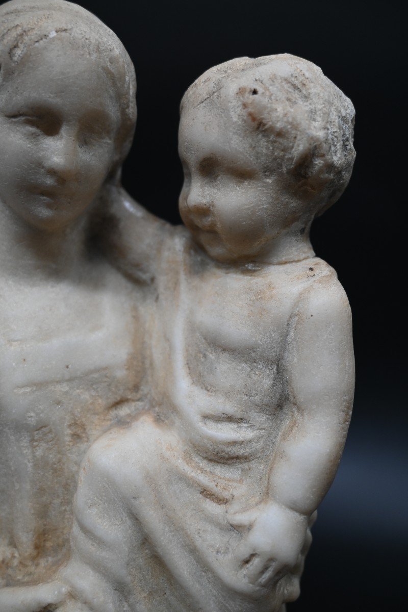 Virgin And Child In Marble Renaissance Period-photo-3