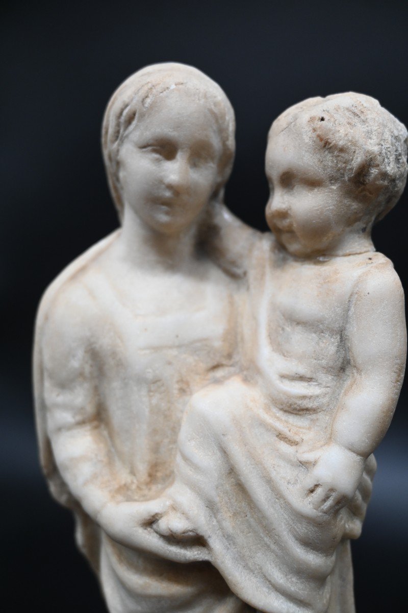 Virgin And Child In Marble Renaissance Period-photo-4