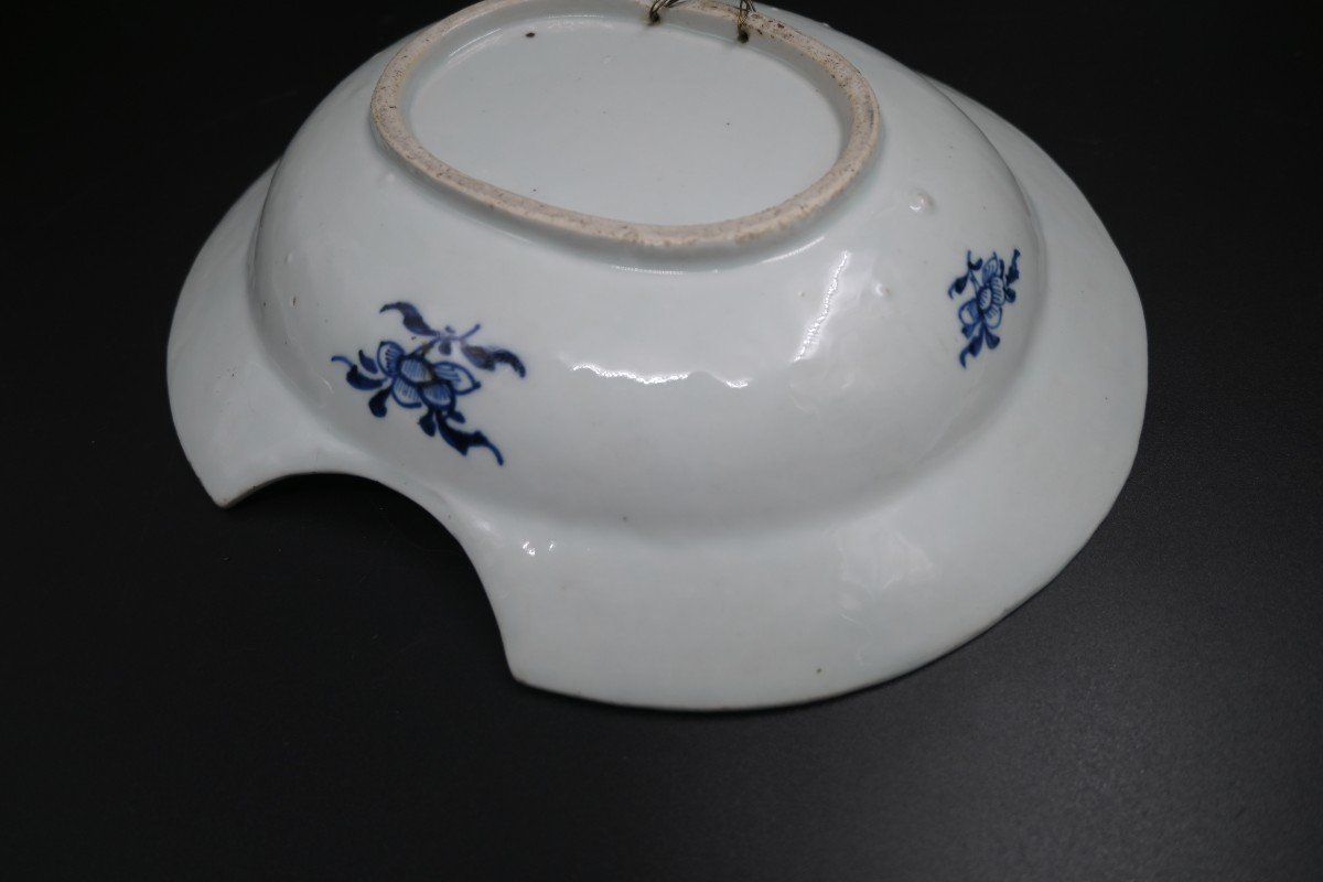 Plat De Barbier En Porcelaine De Chine Bleu Et Blanc Du XVIIIe Siecle, Epoque Qianlong-photo-3