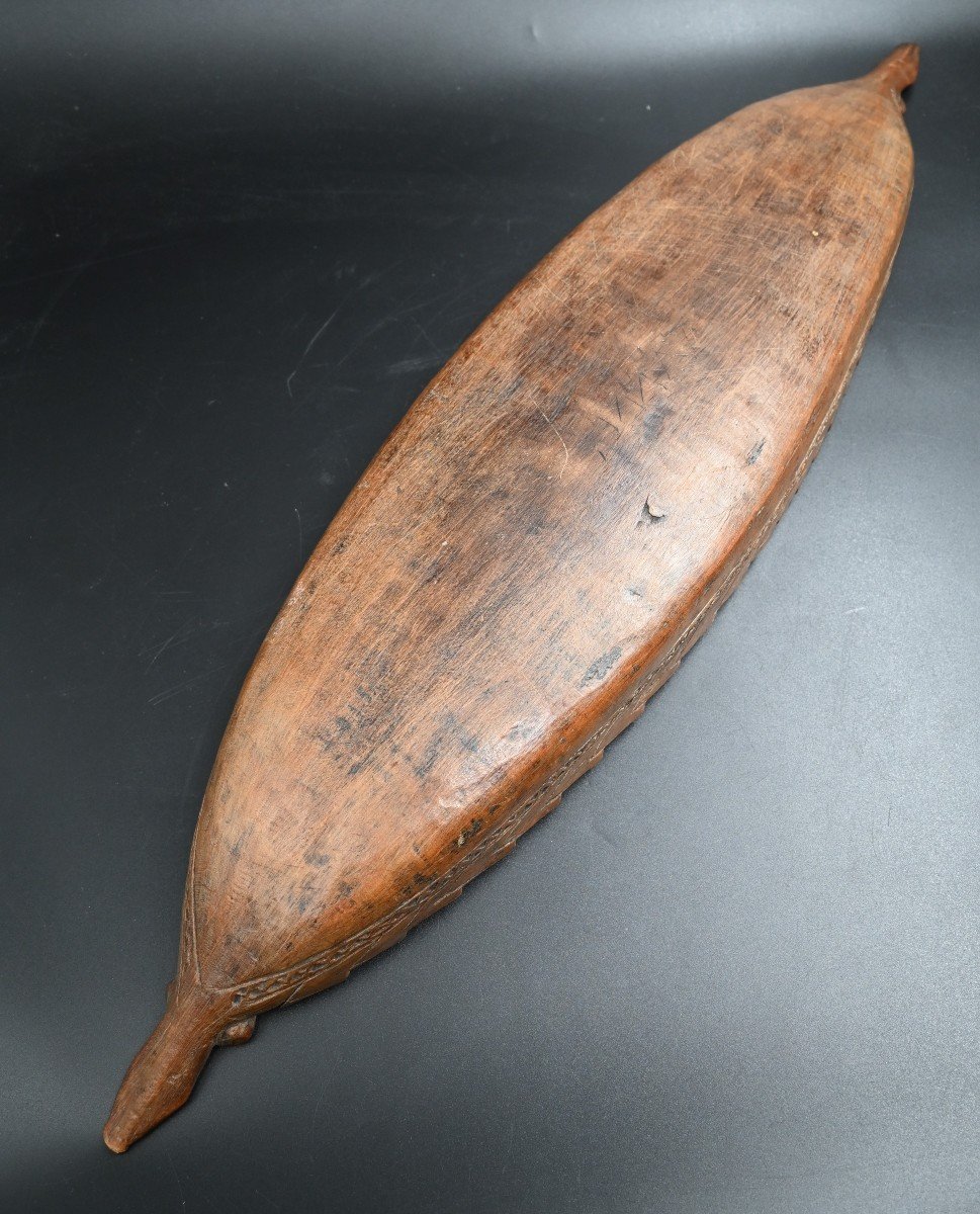 Culture Sepik, Papouasie-nouvelle-guinée , Coupe En Bois En Forme De Pirogue-photo-4