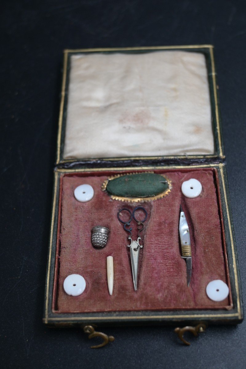 Necessaire à Couture Miniature, Pièce eDe Maîtrise, 19éme siécle-photo-3