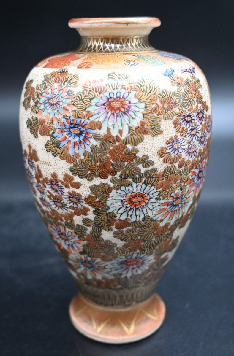 Beautiful Quality Old Japanese Satsuma Vase,