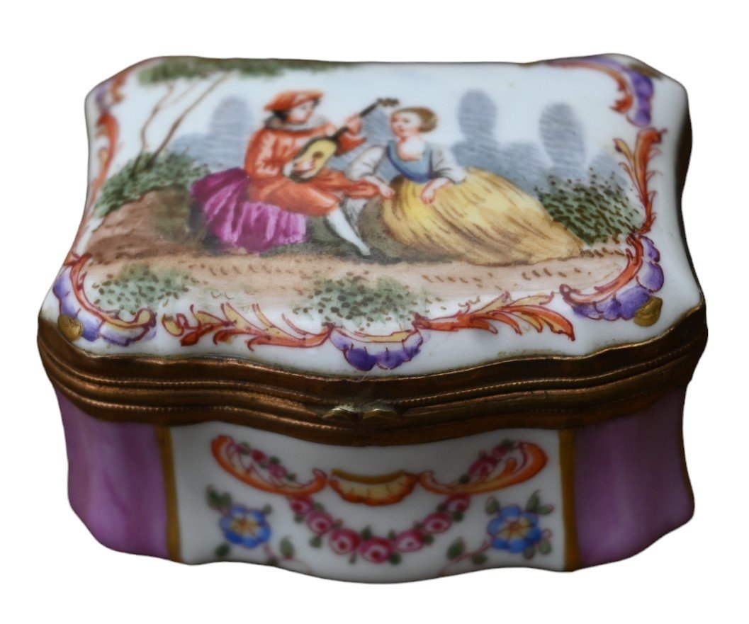 Samson Meissen Style Porcelain Snuff Box