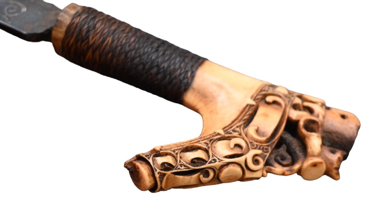 Sabre Dayak Mandau, Borneo Island, Indonesia-photo-2