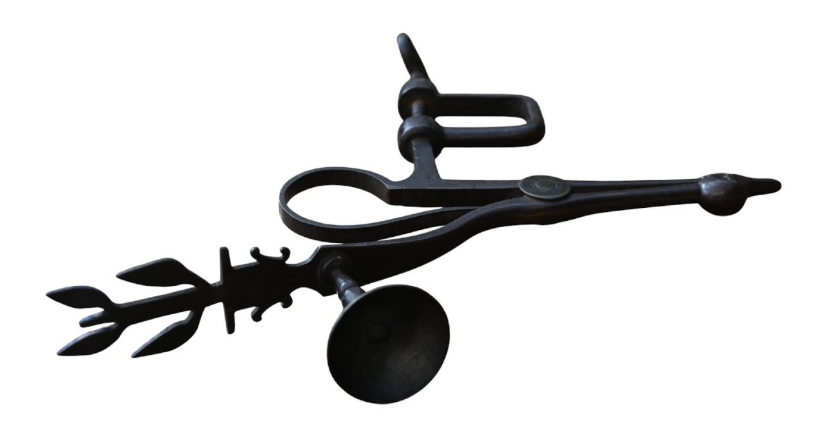 Large 19th Century Wrought Iron Sewing Clamp-photo-2