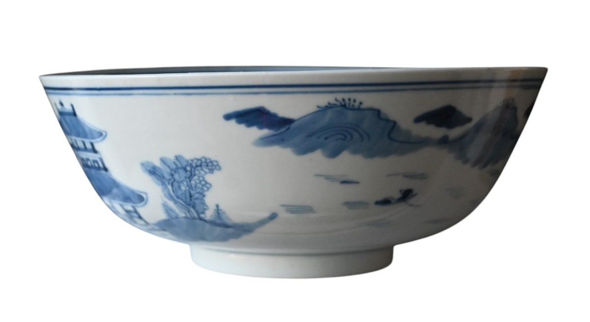 Large Chinese Blue And White Porcelain Bowl, 18th Century-photo-2