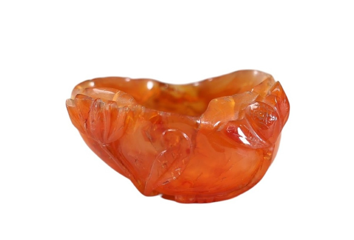 Chine, Porte-pinceaux En Agate (cornaline) Sculptée à Décor En Relief, XXe Siécle