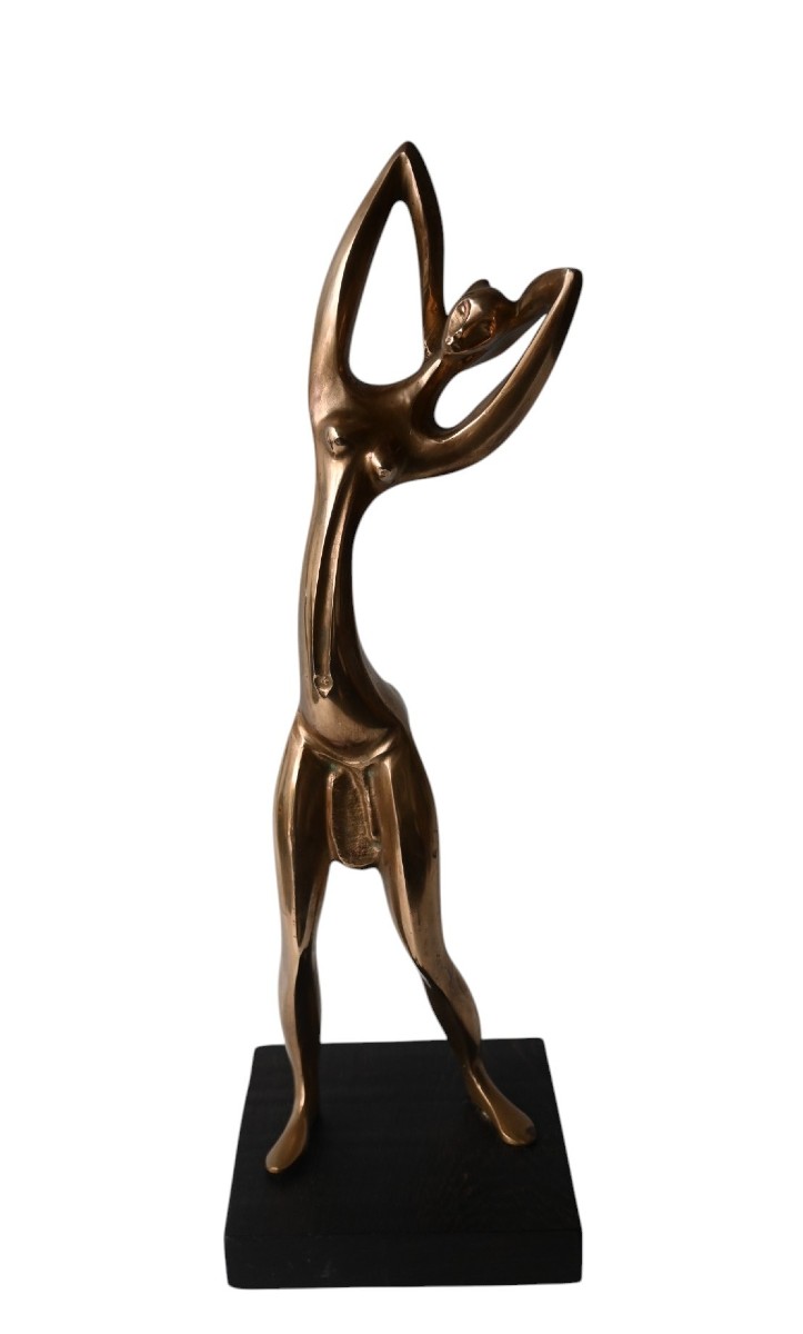 Statue africaniste stylisée en laiton poli du milieu du siècle, style Hagenhauer