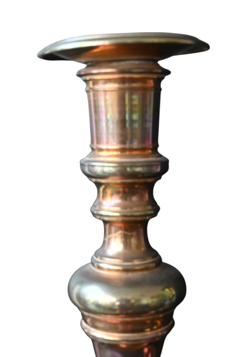 Paire de grands bougeoirs ( 34.5 cm) en bronze  du XVIIIe siècle-photo-3