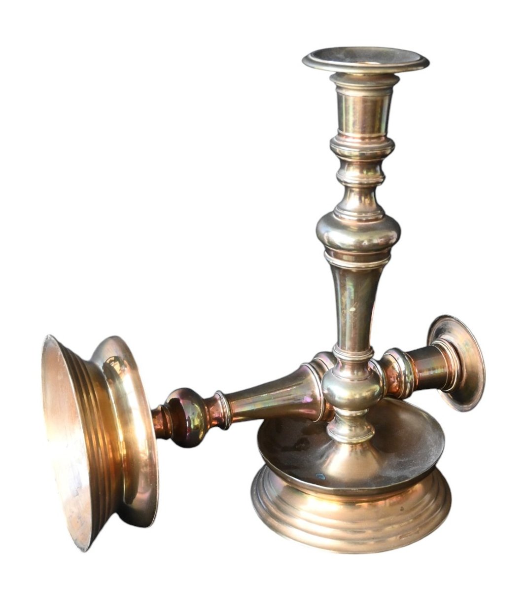 Paire de grands bougeoirs ( 34.5 cm) en bronze  du XVIIIe siècle-photo-3