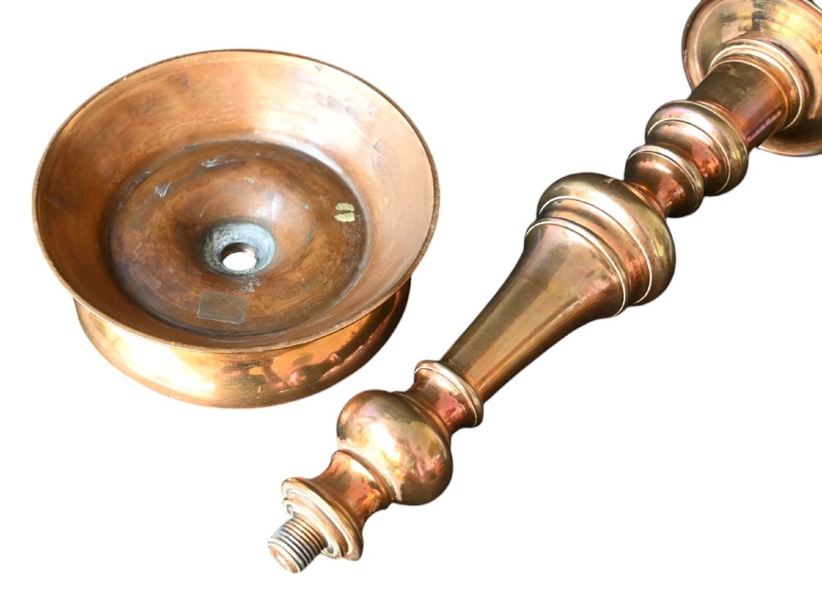 Paire de grands bougeoirs ( 34.5 cm) en bronze  du XVIIIe siècle-photo-4