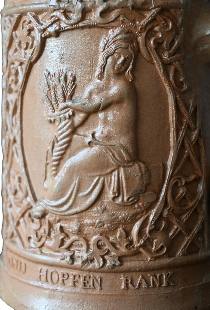 Rare pichet à bière en grès de Raeren, vers 1680–1720-photo-6