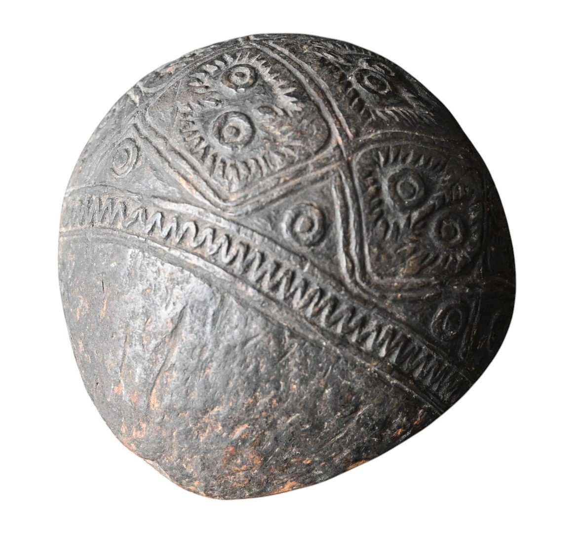 Coupe Rituelle Sculptée en Coque de Noix de Coco – Peuple Iatmul, Rivière Sepik,  PNG-photo-1