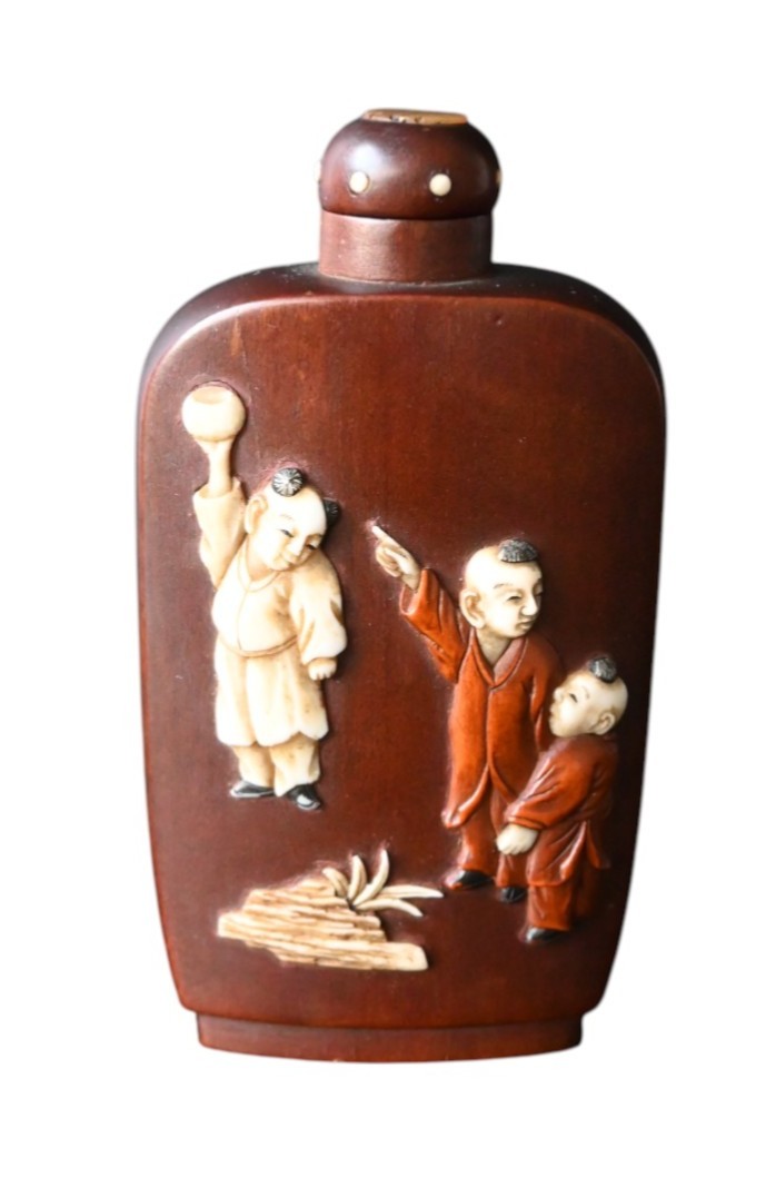 Japanese Meiji Period Inlaid Hardwood Snuff Bottle – Shibayama School Style