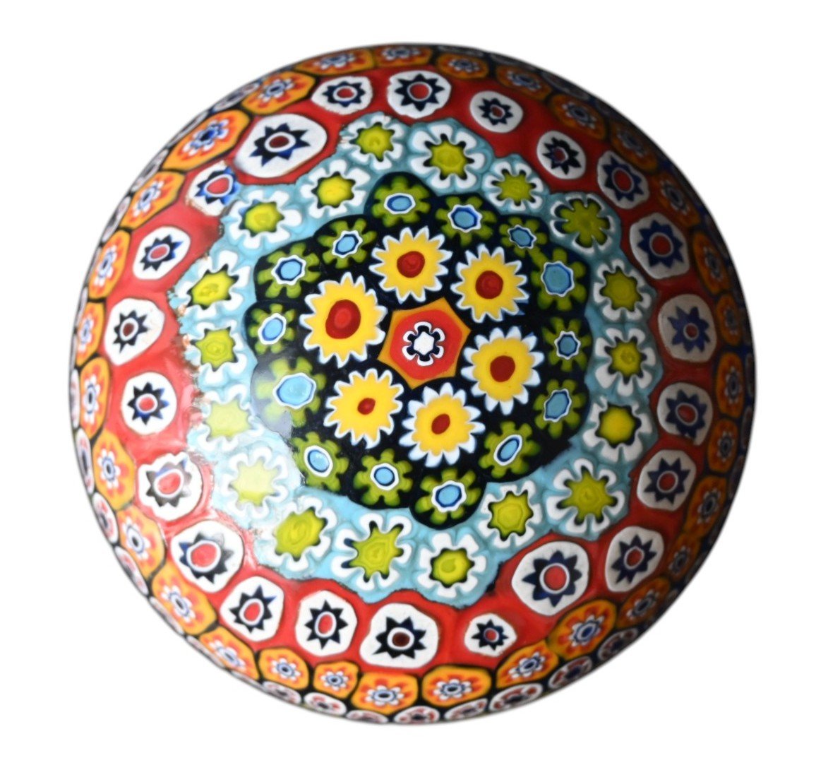 Presse-papier en verre millefiori – Murano, attribué à Fratelli Toso – vers 1950–1970-photo-3