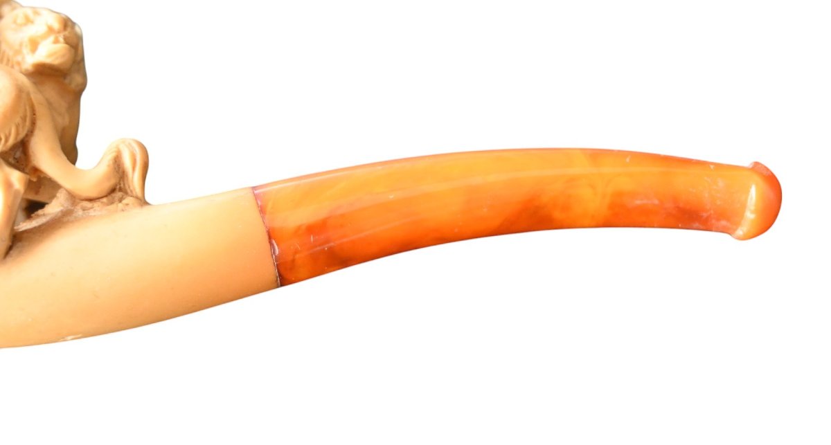 Pipe Ancienne en Écume de Mer Sculptée – Lion & Lionne – Étui d’Origine -photo-3