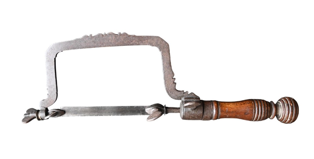 Scie à amputation Scultetus, XVIIe siècle