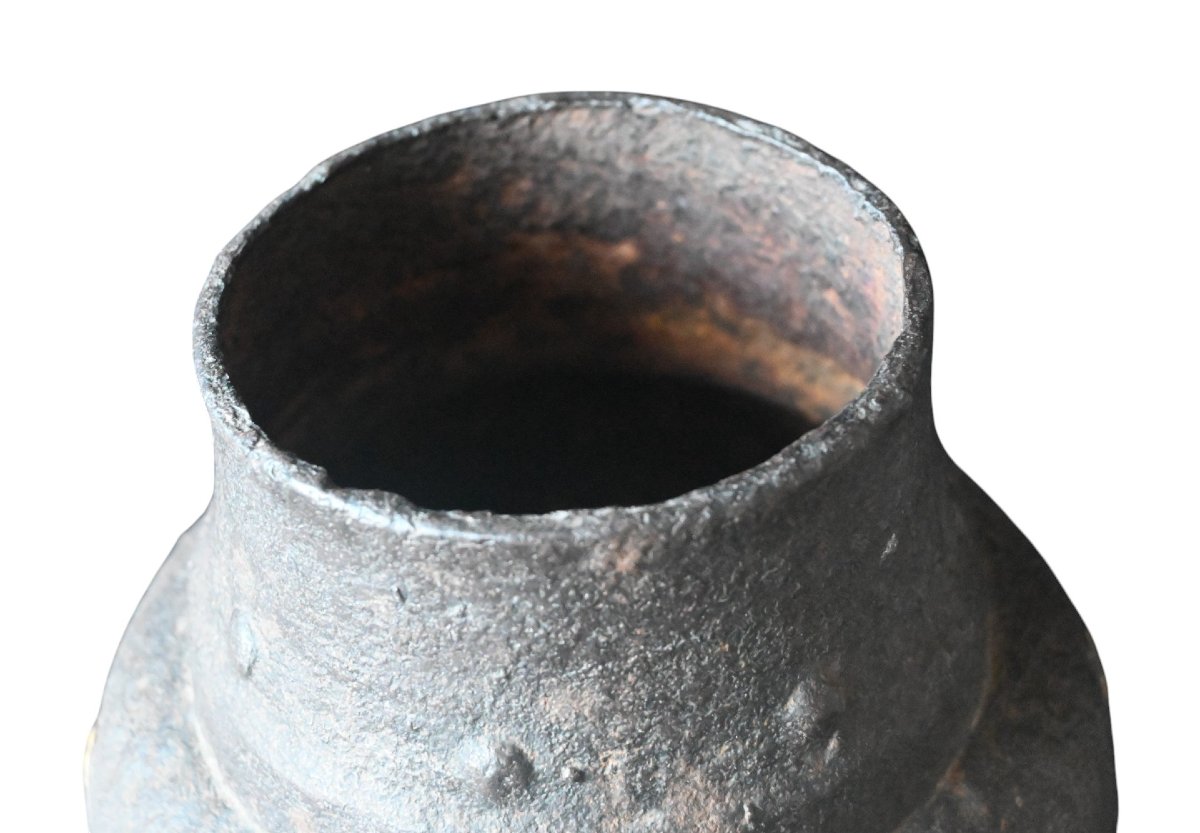 Iron Vase With Champlevé Enamel Inlays – China, Qing Dynasty, 30 Cm-photo-1