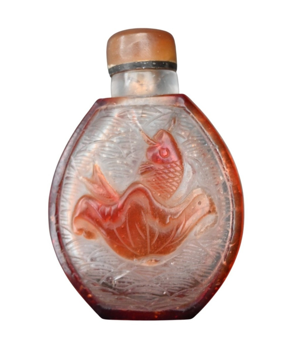 Peking Glass Tobacco Bottle – Fish And Lotus – Circa 1890–1920