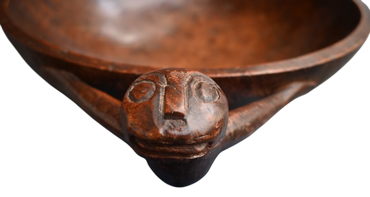 Grande coupe cérémonielle en bois – Îles de l’Amirauté, Papouasie-Nouvelle-Guinée-photo-6