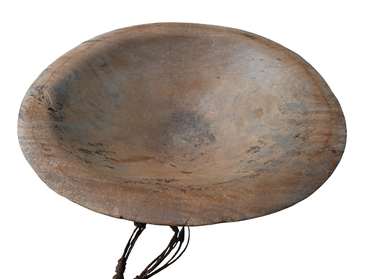 Large Fijian Bowl On Four Feet – Fiji Islands, Melanesia – 19th / Early 20th Century-photo-3