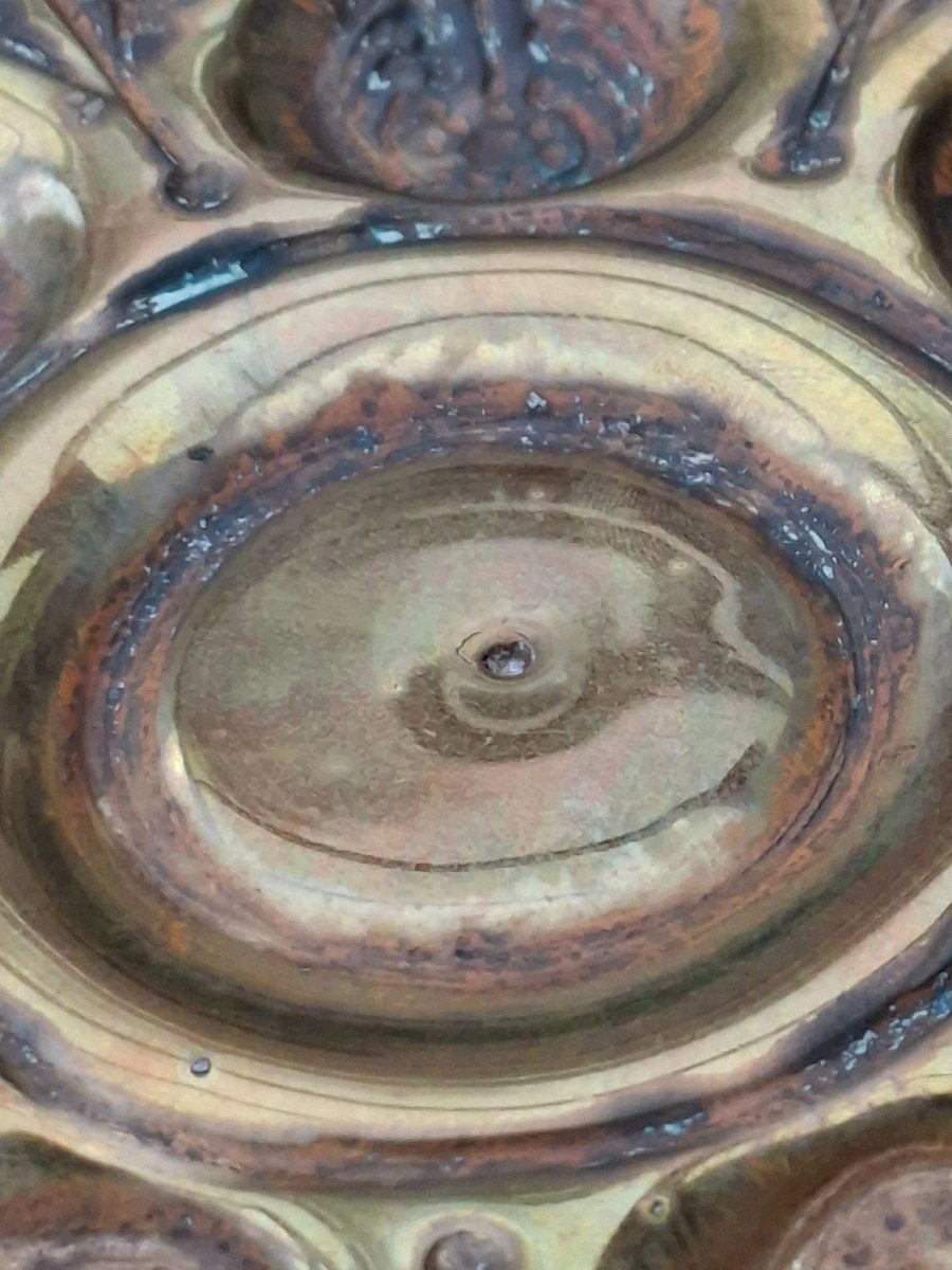 Rare bassin baptismal en laiton, Nuremberg, XVIe siècle-photo-5